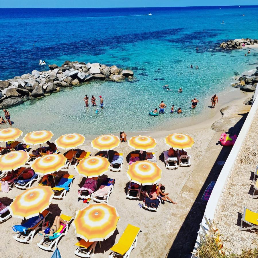 Hotel Resort Rocca Di Vadaro กาโปวาติกาโน ภายนอก รูปภาพ