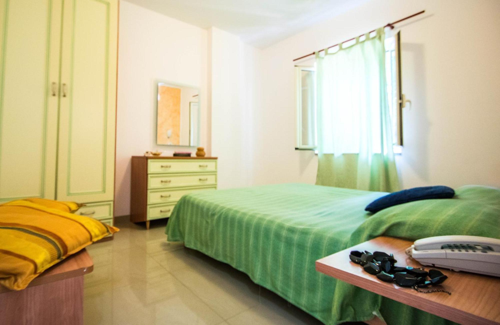 Hotel Resort Rocca Di Vadaro กาโปวาติกาโน ห้อง รูปภาพ