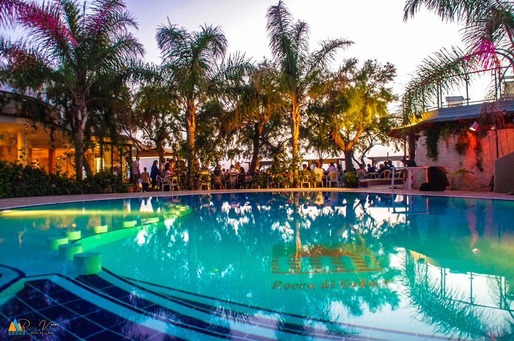 Hotel Resort Rocca Di Vadaro กาโปวาติกาโน ภายนอก รูปภาพ