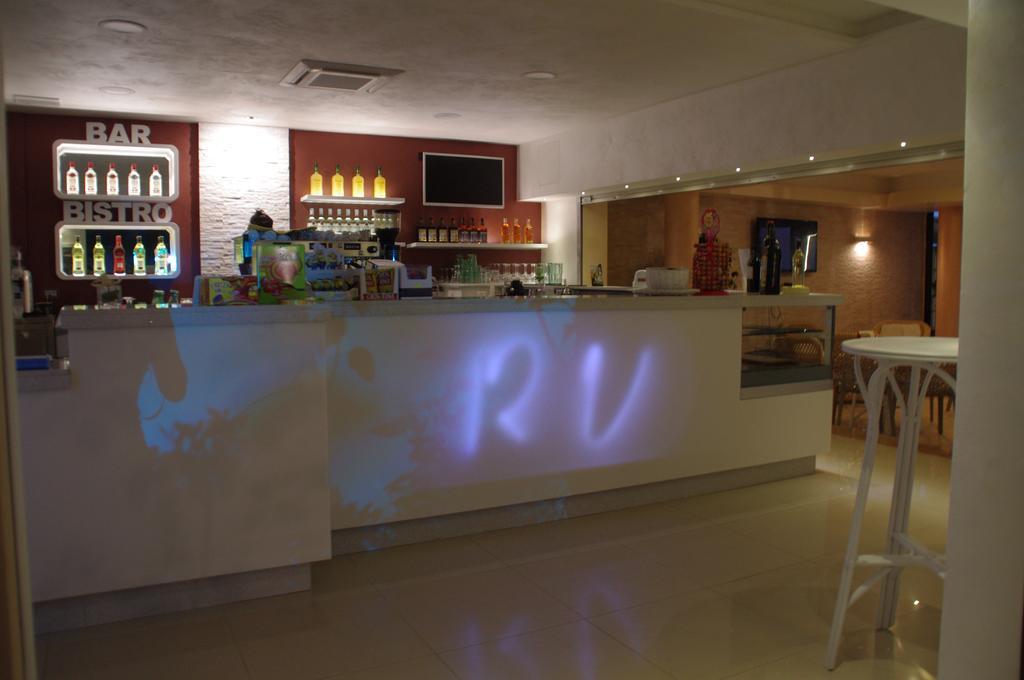 Hotel Resort Rocca Di Vadaro กาโปวาติกาโน ภายนอก รูปภาพ